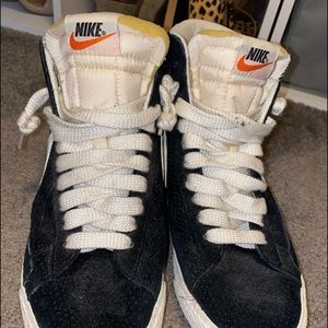 Nike Blazer’s Suede Mid *Emerald Sole Edition*